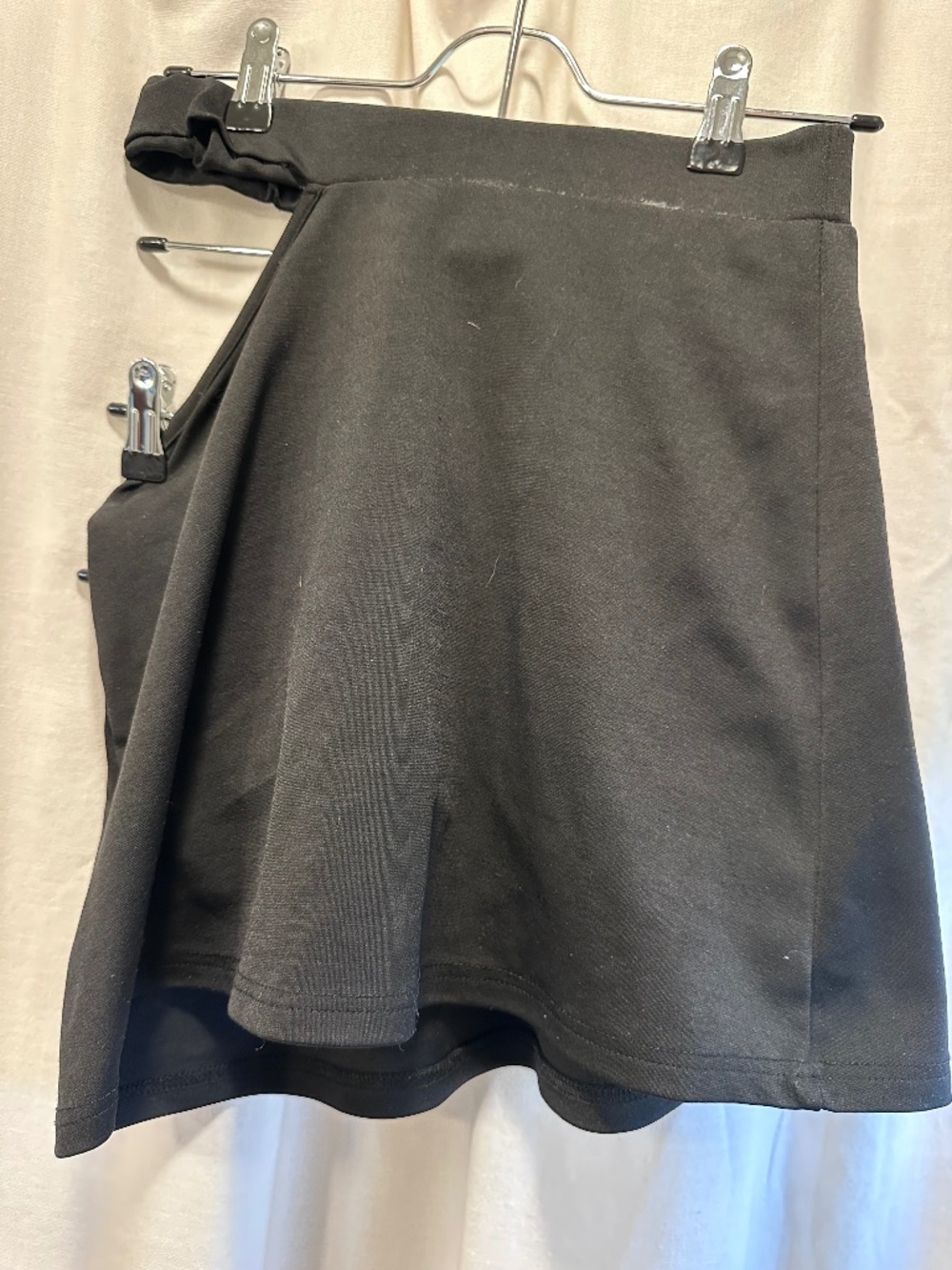 Side cut out skirt with shorts from shein